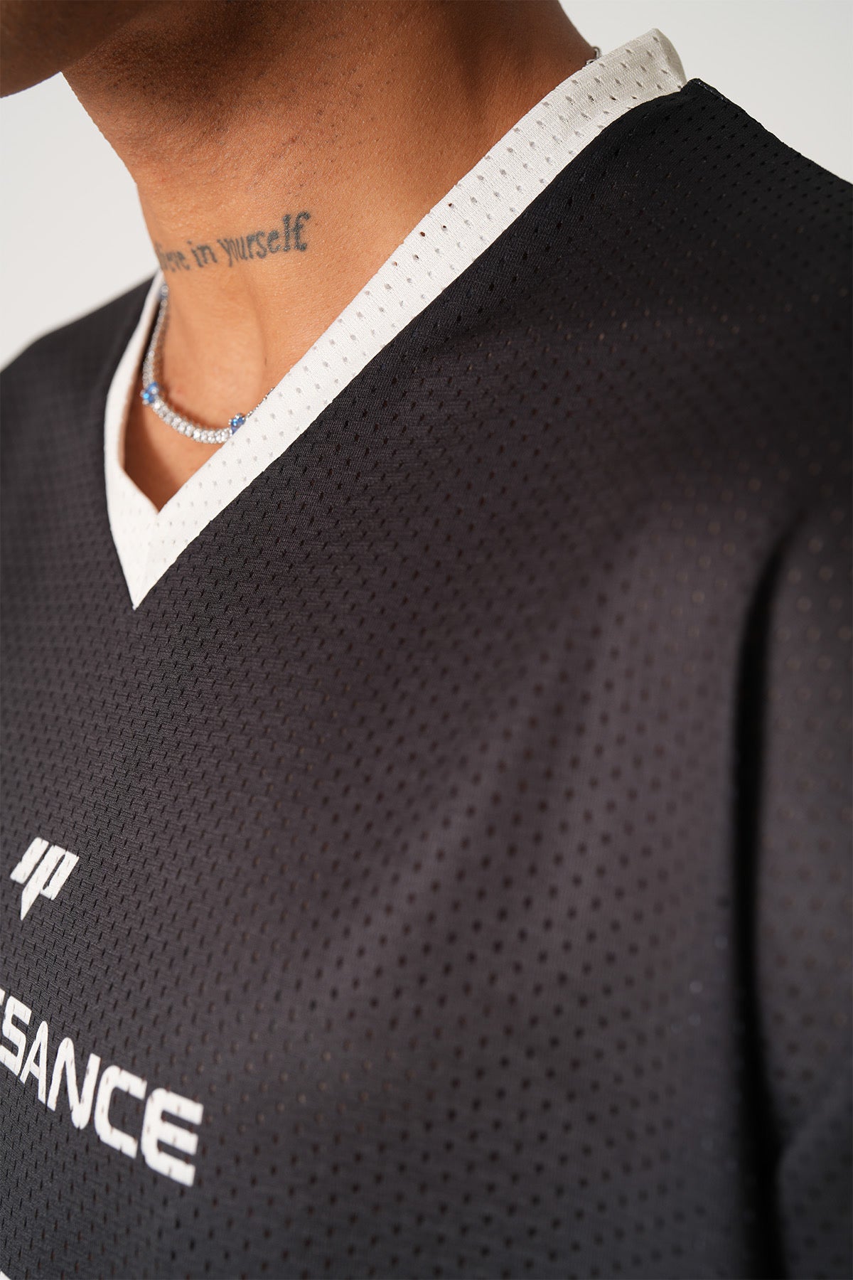 Renaissance Tee Drip 27