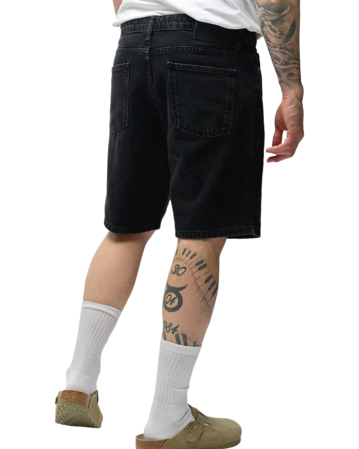 EARL JEANS SHORTS WASHED BLACK
