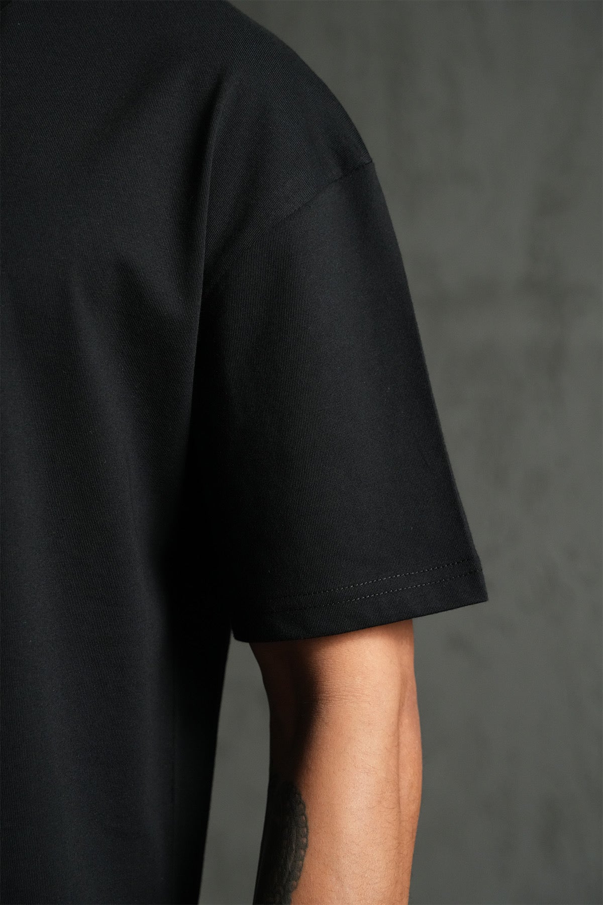 Basic IK Tee