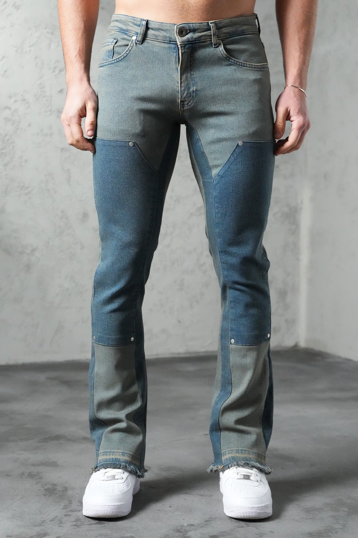Heavy Flaired Jeans