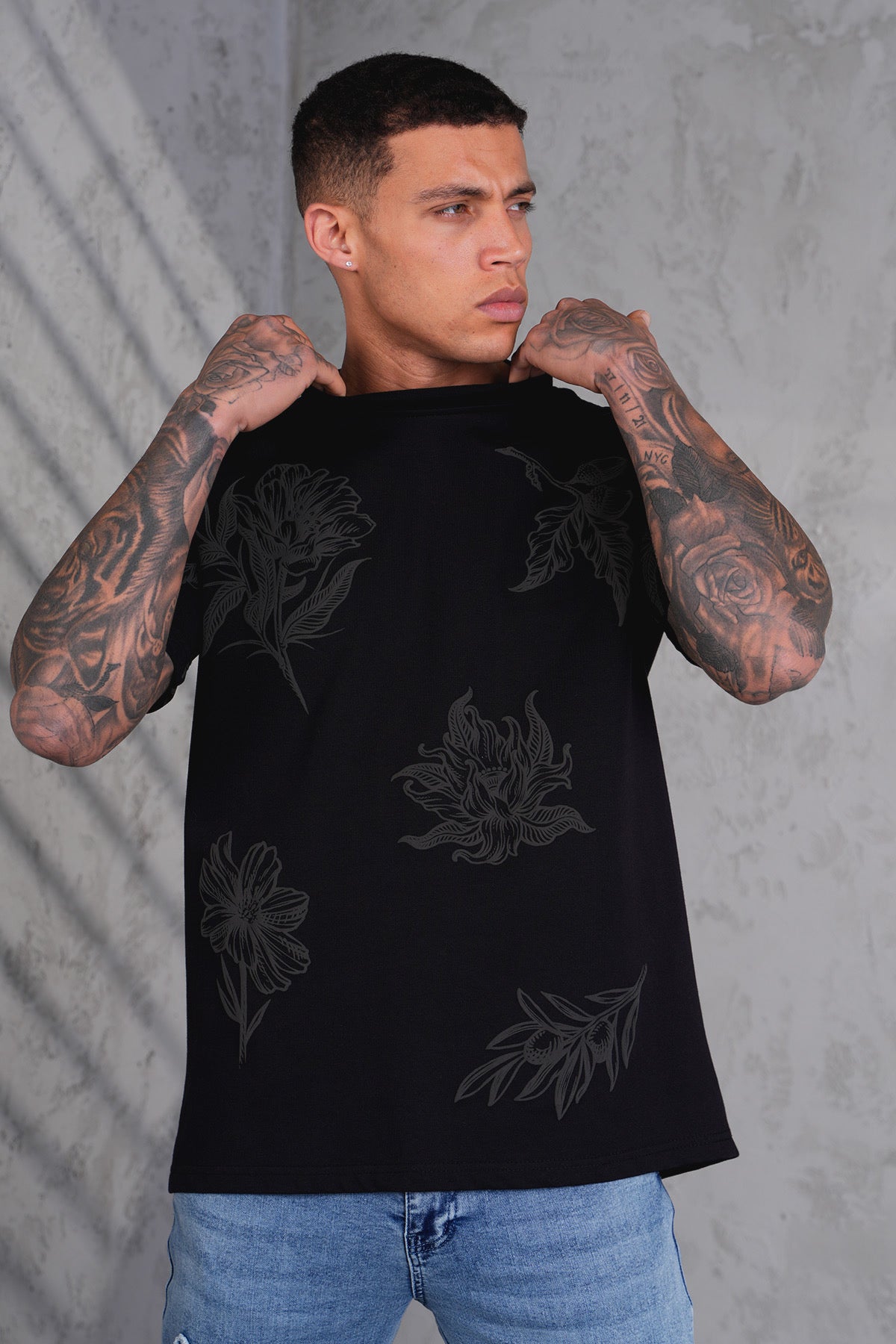 engraved flowers Tee