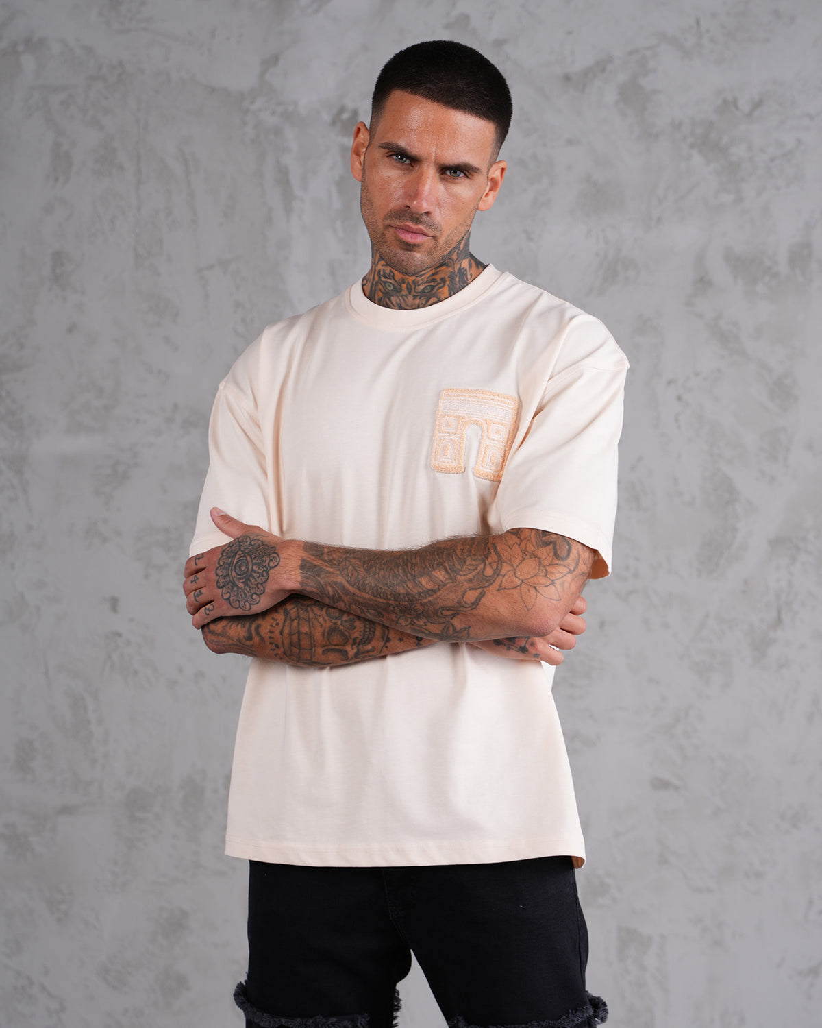 Mona Tee Basic Drip