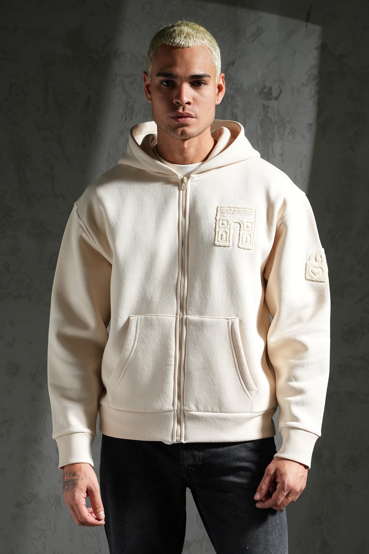 Mona Lisa Zipper