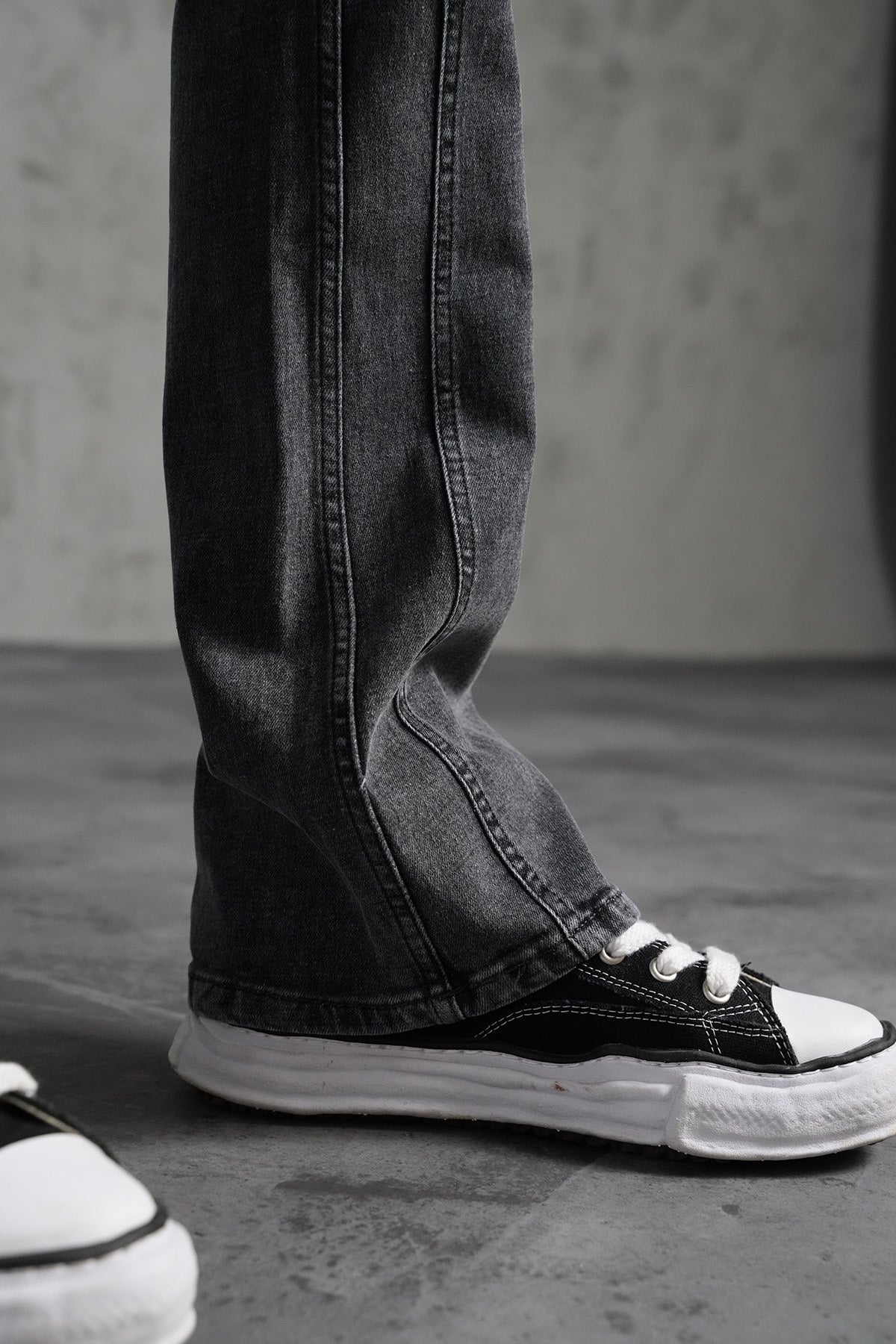 Flaired Basic Ripped Black