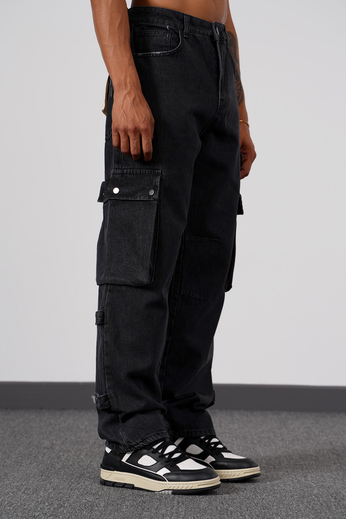 Cargo Streight Fit